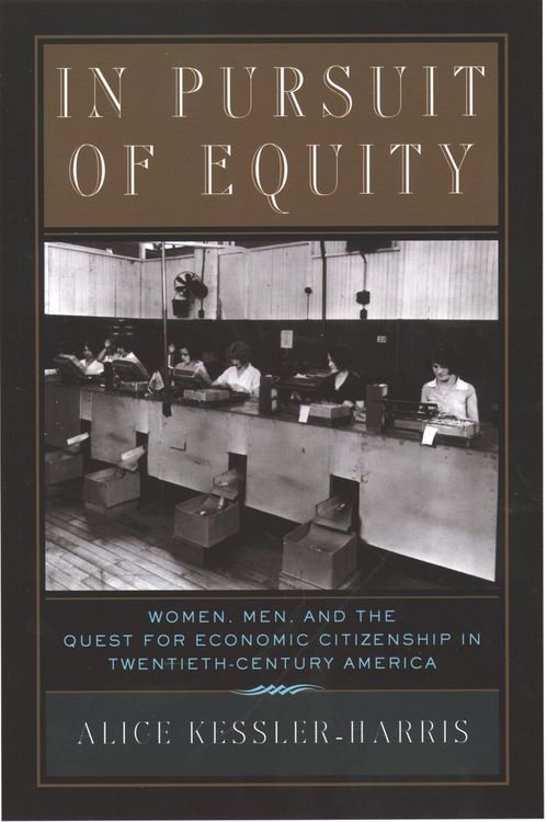 Produktbild: In Pursuit of Equity