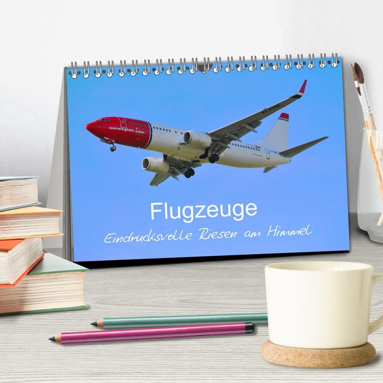 Produktbild: Flugzeuge - Eindrucksvolle Riesen am Himmel (Tischkalender 2026 DIN A5 quer), CALVENDO Monatskalender