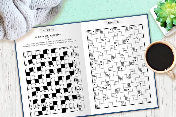 Produktbild: Deluxe R&auml;tselbuch/R&auml;tselblock mit extra gro&szlig;em Druck f&uuml;r Erwachsene und Senioren/Rentner im DIN A4-Format. Kreuzwortr&auml;tsel, Sudoku, Stradoku, R&auml;tselpyramide, Schwedenr&auml;tsel, uvm.