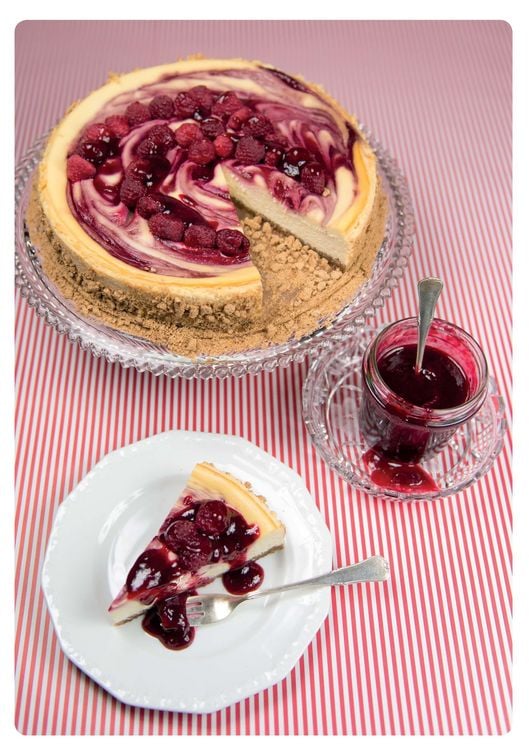 Produktbild: Cheesecakes: S&uuml;&szlig;e & herzhafte Leckereien zum Verlieben