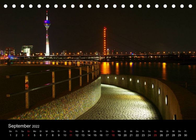 Produktbild: Abends in D&uuml;sseldorf (Tischkalender 2022 DIN A5 quer)