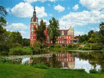 Produktbild: CALVENDO Puzzle Ein Blick auf das Schloss F&uuml;rst-P&uuml;ckler in Bad Muskau | 1000 Teile Lege-Gr&ouml;&szlig;e 64x48cm Foto-Puzzle f&uuml;r gl&uuml;ckliche Stunden