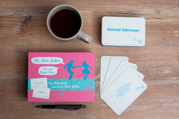 Produktbild: Das 50er-Jahre-Quiz. Das gro&szlig;e Quiz-Spiel f&uuml;r Senioren rund um die 50er. Spiele-Box mit 100 Karten. Spiel und Ged&auml;chtnistraining f&uuml;r Senioren.