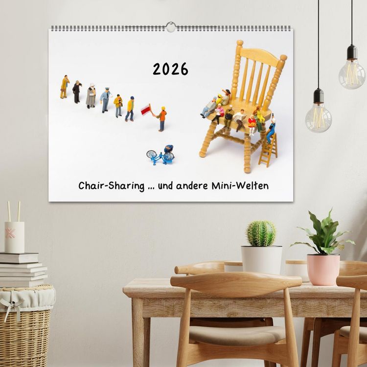Produktbild: Chair-Sharing ... und andere Mini-Welten (Wandkalender 2026 DIN A2 quer), CALVENDO Monatskalender