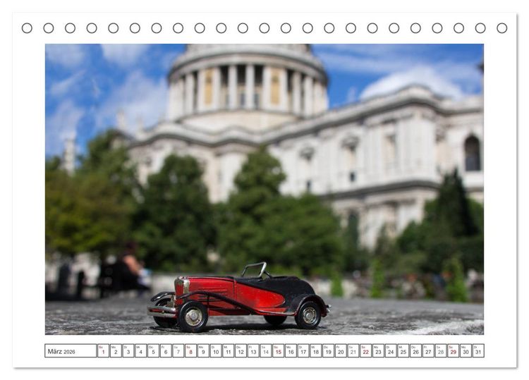 Produktbild: Modellautos auf Reisen (Tischkalender 2026 DIN A5 quer), CALVENDO Monatskalender
