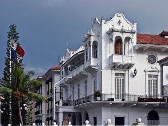 Produktbild: CALVENDO Puzzle Panama City, Pr&auml;sidentenpalast | 1000 Teile Lege-Gr&ouml;&szlig;e 64x48cm Foto-Puzzle f&uuml;r gl&uuml;ckliche Stunden