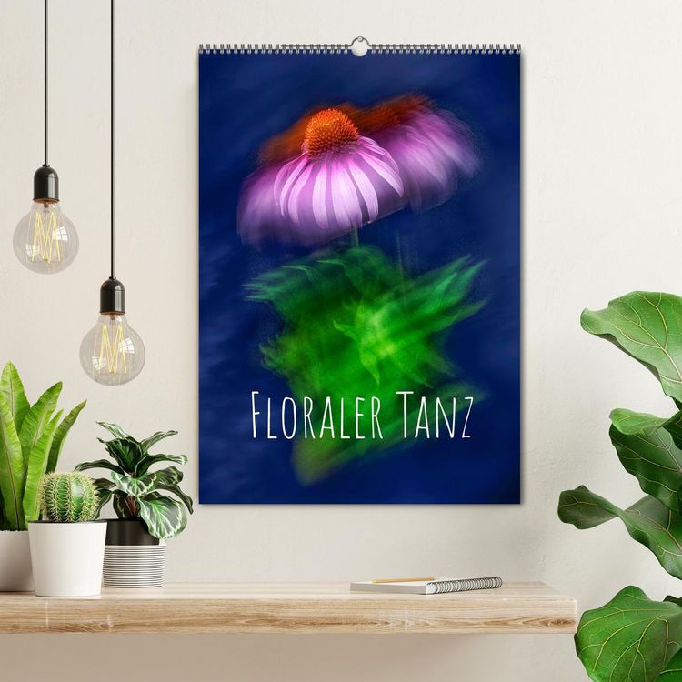 Produktbild: Floraler Tanz (Wandkalender 2026 DIN A2 hoch), CALVENDO Monatskalender