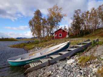 Produktbild: CALVENDO Puzzle Haus an der E8 von Muonio nach Kilpisj&auml;rvi | 1000 Teile Lege-Gr&ouml;&szlig;e 64x48cm Foto-Puzzle f&uuml;r gl&uuml;ckliche Stunden