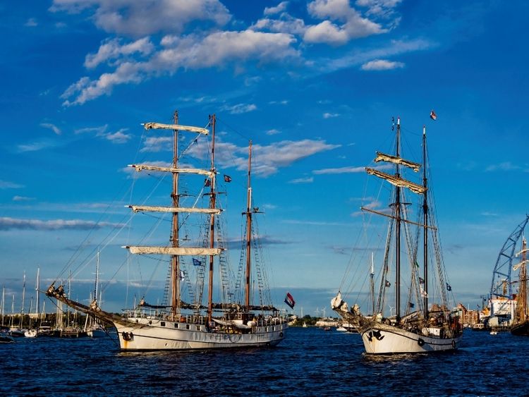 Produktbild: CALVENDO Puzzle Windjammer zur Hanse Sail | 1000 Teile Lege-Gr&ouml;&szlig;e 64x48cm Foto-Puzzle f&uuml;r gl&uuml;ckliche Stunden