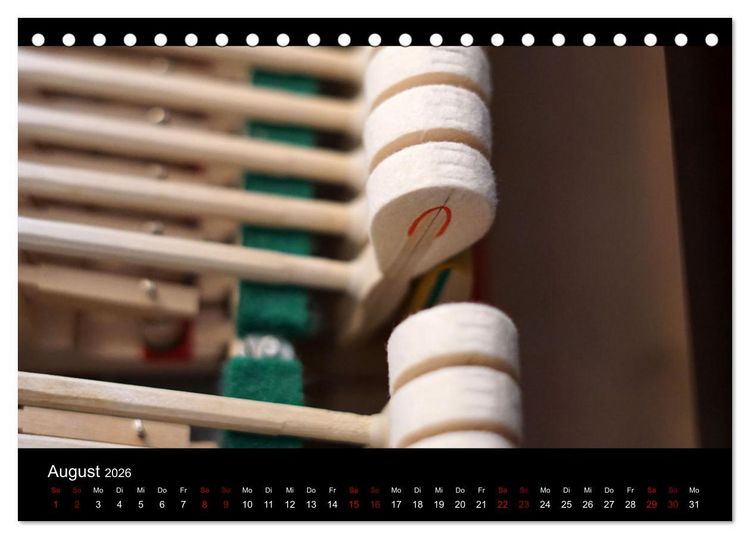 Produktbild: Klavier Momente (Tischkalender 2026 DIN A5 quer), CALVENDO Monatskalender