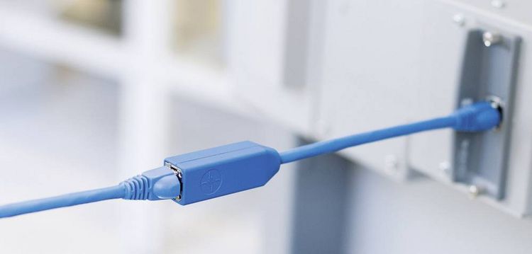 Produktbild: Teleg&auml;rtner RJ45 Netzwerk Adapter [1x RJ45-Stecker - 1x RJ45-Buchse] 20.00 cm Blau