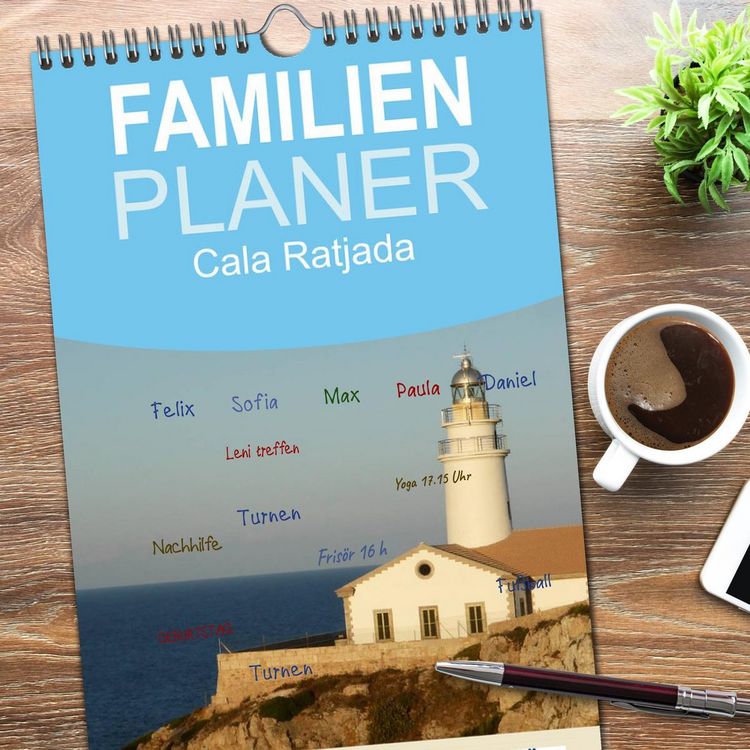 Produktbild: Familienplaner 2026 - Cala Ratjada mit 5 Spalten (Wandkalender, 21 x 45 cm) CALVENDO