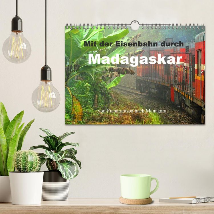 Produktbild: Mit der Eisenbahn durch Madagaskar (Wandkalender 2026 DIN A4 quer), CALVENDO Monatskalender