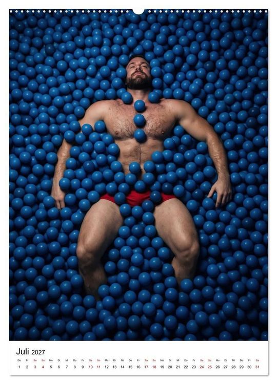 Produktbild: Floating Men - maskuliner K&ouml;rperbau in vollkommener Entspannung (hochwertiger Premium Wandkalender 2027 DIN A2 hoch), Kunstdruck in Hochglanz