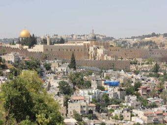 Produktbild: CALVENDO Puzzle Tempelplatz mit Blick vom Zionsberg | 1000 Teile Lege-Gr&ouml;&szlig;e 64x48cm Foto-Puzzle f&uuml;r gl&uuml;ckliche Stunden
