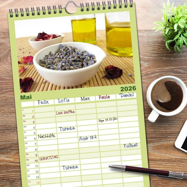 Produktbild: Familienplaner 2026 - Momente zum Innehalten mit 5 Spalten (Wandkalender, 21 x 45 cm) CALVENDO