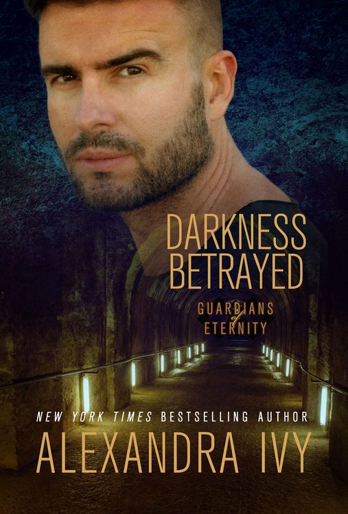 Produktbild: Darkness Betrayed