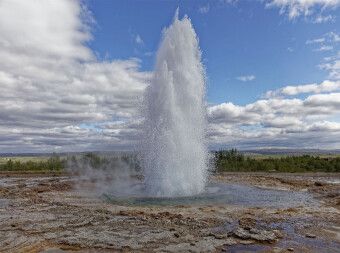 Produktbild: CALVENDO Puzzle Strokkur | 2000 Teile Lege-Gr&ouml;&szlig;e 90x67cm Foto-Puzzle f&uuml;r gl&uuml;ckliche Stunden