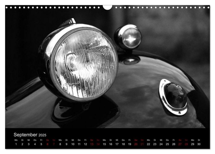 Produktbild: Citro&euml;n 11 CV Traction Avant in schwarzweiss (Wandkalender 2025 DIN A3 quer), CALVENDO Monatskalender