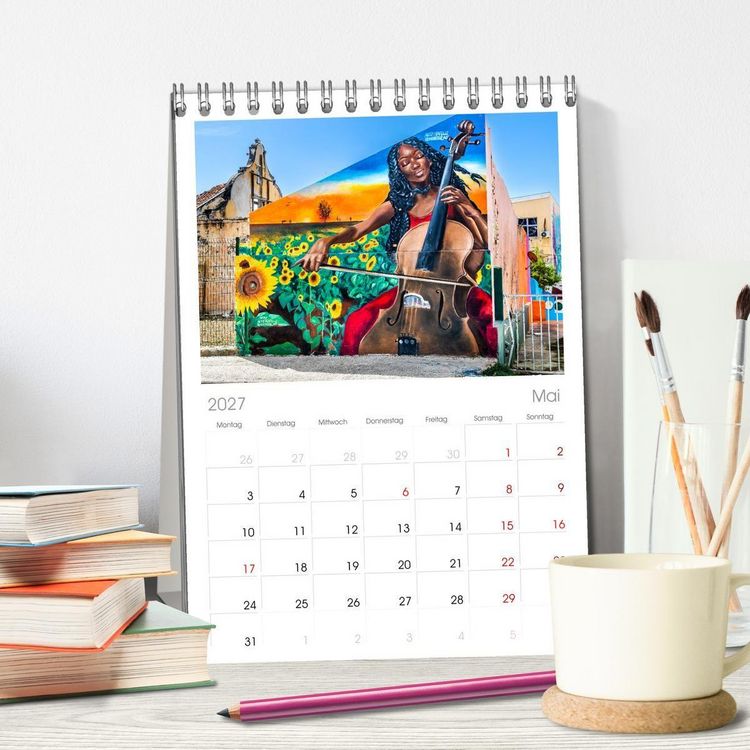 Produktbild: Tischplaner 2027 - W&auml;nde sprechen B&auml;nde (A5 Tischkalender zum Aufstellen) CALVENDO