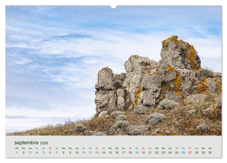 Produktbild: T&ecirc;tes de pierre sur les c&ocirc;tes de Bretagne (Calendrier mural 2026 DIN A2 vertical), CALVENDO calendrier mensuel