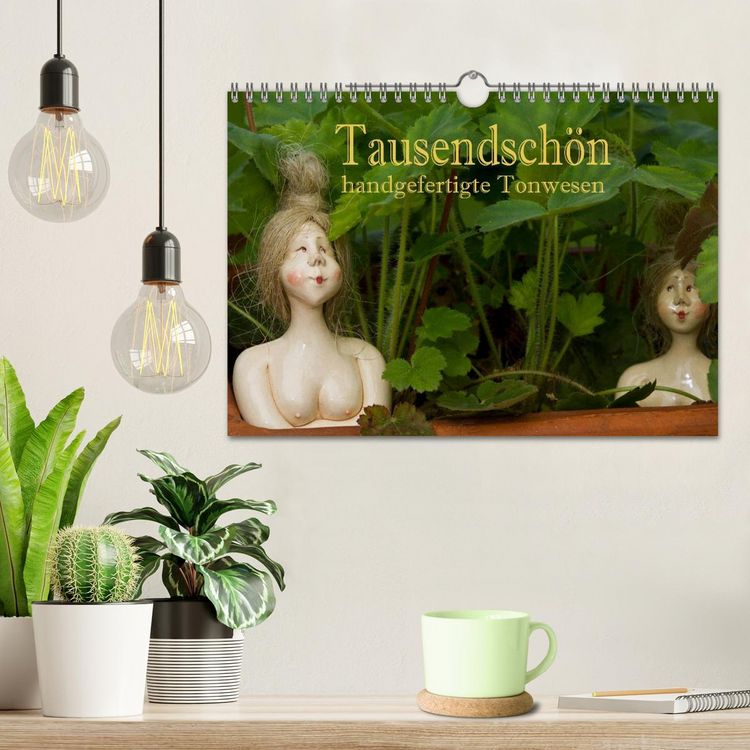 Produktbild: Tausendsch&ouml;n - handgeferigte Tonwesen (Wandkalender 2026 DIN A4 quer), CALVENDO Monatskalender