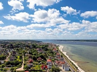 Produktbild: CALVENDO Puzzle Malerisches Laboe an der Ostsee | 1000 Teile Lege-Gr&ouml;&szlig;e 64x48cm Foto-Puzzle f&uuml;r gl&uuml;ckliche Stunden