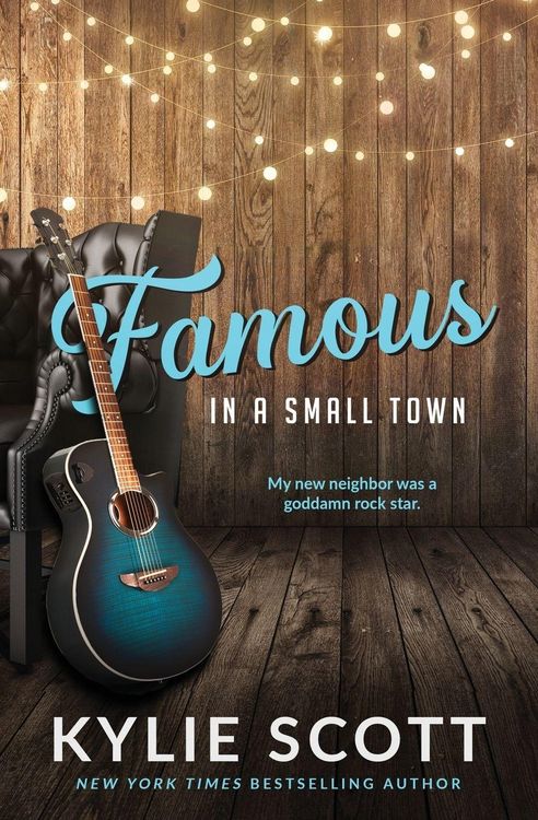 Produktbild: Famous in a Small Town (discreet cover)