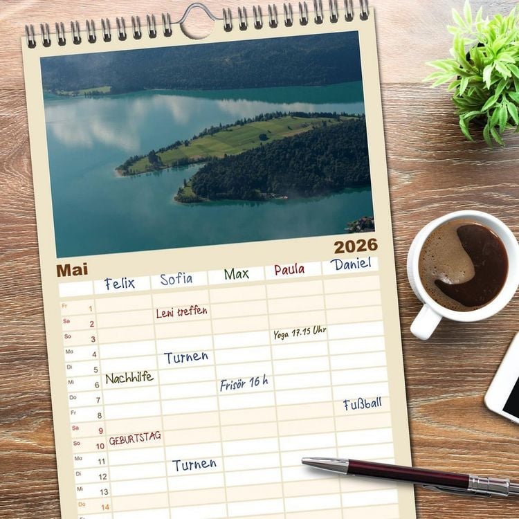 Produktbild: Familienplaner 2026 - Berge und Seen rund um die Zugspitze mit 5 Spalten (Wandkalender, 21 x 45 cm) CALVENDO