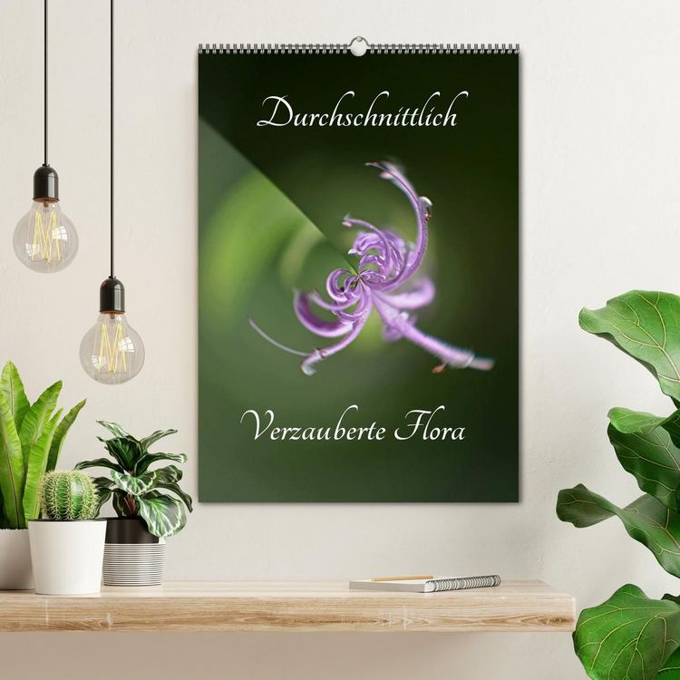 Produktbild: Durchschnittlich - Verzauberte Flora (Wandkalender 2027 DIN A2 hoch), CALVENDO Monatskalender