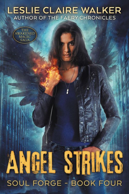 Produktbild: Angel Strikes (Soul Forge, #4)