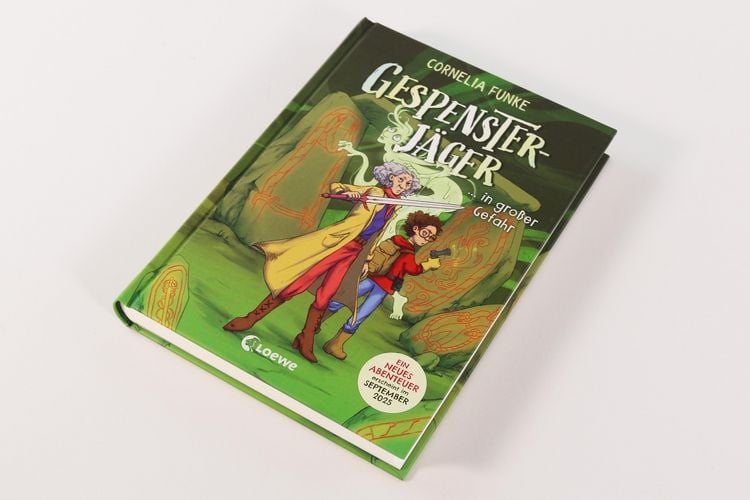 Produktbild: Gespensterj&auml;ger in gro&szlig;er Gefahr (Band 4) - Mit 8 neu illustrierten Farbseiten