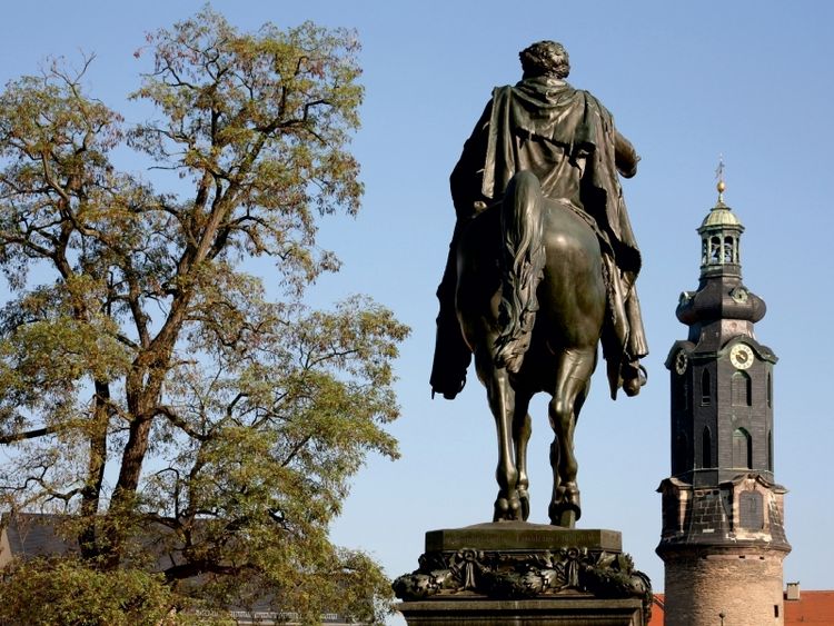 Produktbild: CALVENDO Puzzle Carl-August-Denkmal und Schlo&szlig;turm in Weimar | 1000 Teile Lege-Gr&ouml;&szlig;e 64x48cm Foto-Puzzle f&uuml;r gl&uuml;ckliche Stunden