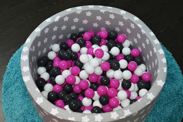 Produktbild: Knorrtoys 68160 - B&auml;llebad Soft Grey White Stars mit 300 B&auml;lle pink, ca.90x90x30cm