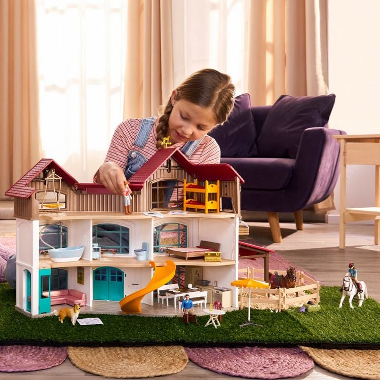 Produktbild: schleich&reg; 42785 Lakeside Villa & Paddock, Reiterhof