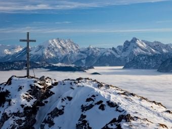 Produktbild: CALVENDO Puzzle Gipfelkreuz in Bergkulisse | 1000 Teile Lege-Gr&ouml;&szlig;e 64x48cm Foto-Puzzle f&uuml;r gl&uuml;ckliche Stunden
