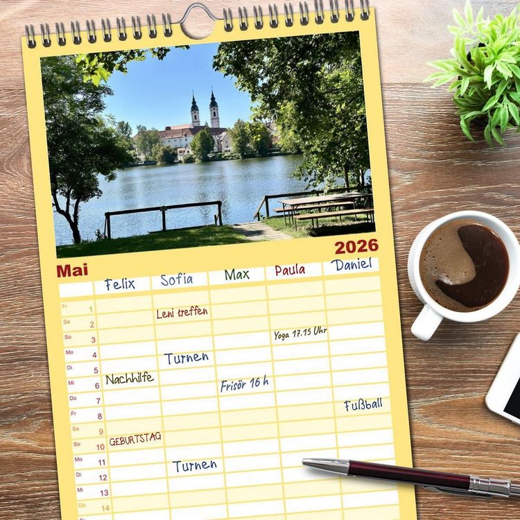 Produktbild: Familienplaner 2026 - S&uuml;ddeutschland im Fokus mit 5 Spalten (Wandkalender, 21 x 45 cm) CALVENDO