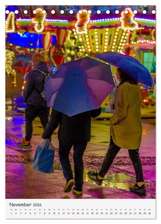 Produktbild: Sch&uuml;tzende Schirme - Auch bei Regen kann das Leben bunt sein (Tischkalender 2026 DIN A5 hoch), CALVENDO Monatskalender