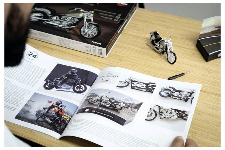 Produktbild: FRANZIS 67284 - Harley-Davidson Adventskalender