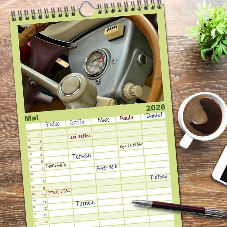 Produktbild: Familienplaner 2026 - BMW Isetta - Die Knutschkugel mit 5 Spalten (Wandkalender, 21 x 45 cm) CALVENDO