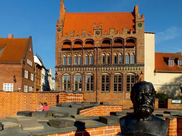 Produktbild: CALVENDO Puzzle Das Wismarer Archidiakonat | 1000 Teile Lege-Gr&ouml;&szlig;e 64x48cm Foto-Puzzle f&uuml;r gl&uuml;ckliche Stunden