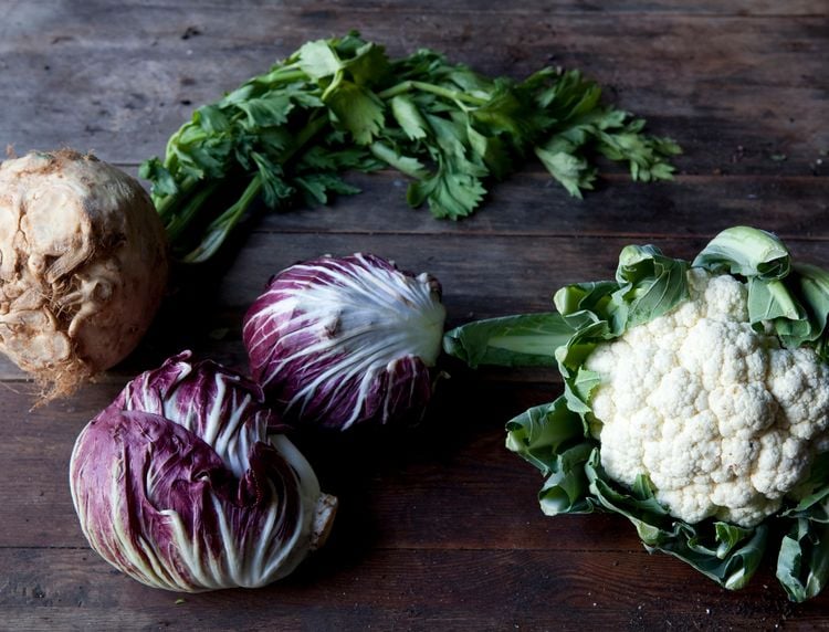 Produktbild: Zum Gl&uuml;ck Gem&uuml;se. 350 Gem&uuml;serezepte f&uuml;r alle Jahreszeiten