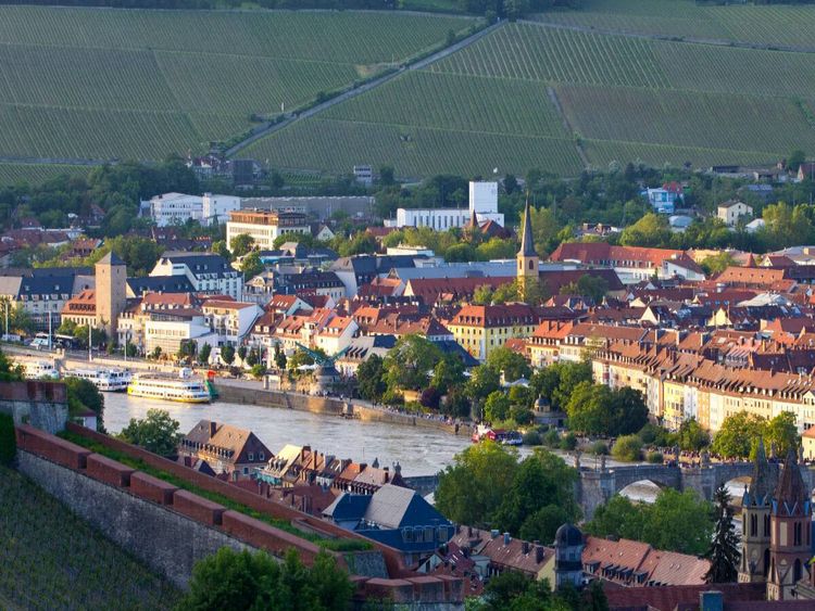 Produktbild: CALVENDO Puzzle W&uuml;rzburg | 1000 Teile Lege-Gr&ouml;&szlig;e 64x48cm Foto-Puzzle f&uuml;r gl&uuml;ckliche Stunden