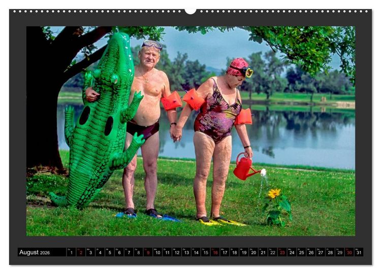 Produktbild: GSCHEIT BLED - Humorfotografie (hochwertiger Premium Wandkalender 2026 DIN A2 quer), Kunstdruck in Hochglanz