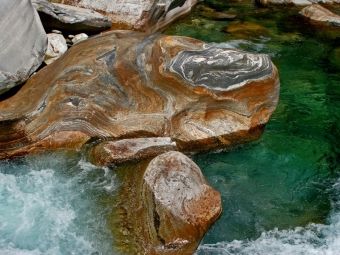 Produktbild: CALVENDO Puzzle Die Verzasca Schweiz im Verzascatal | 1000 Teile Lege-Gr&ouml;&szlig;e 64x48cm Foto-Puzzle f&uuml;r gl&uuml;ckliche Stunden