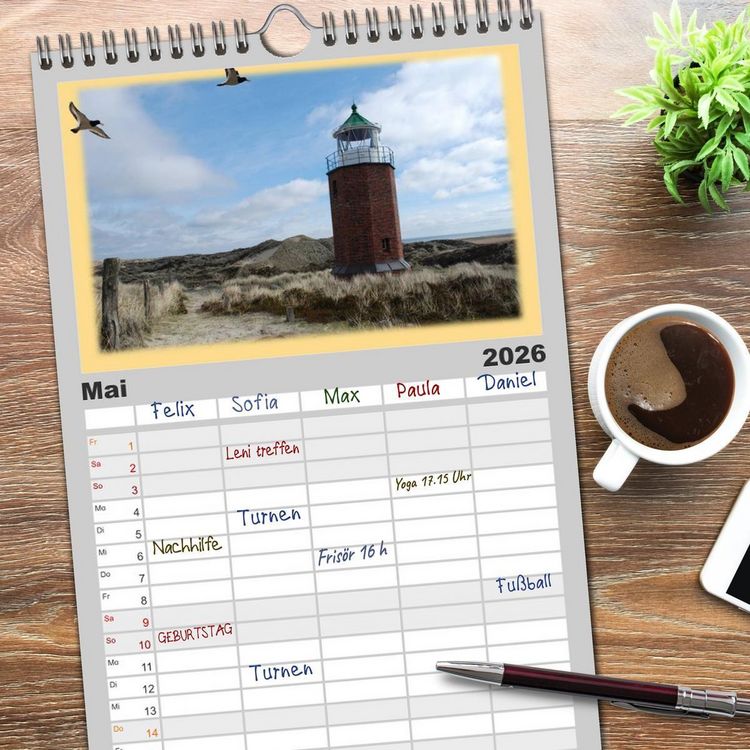 Produktbild: Familienplaner 2026 - Leuchtt&uuml;rme Schleswig-Holsteins mit 5 Spalten (Wandkalender, 21 x 45 cm) CALVENDO
