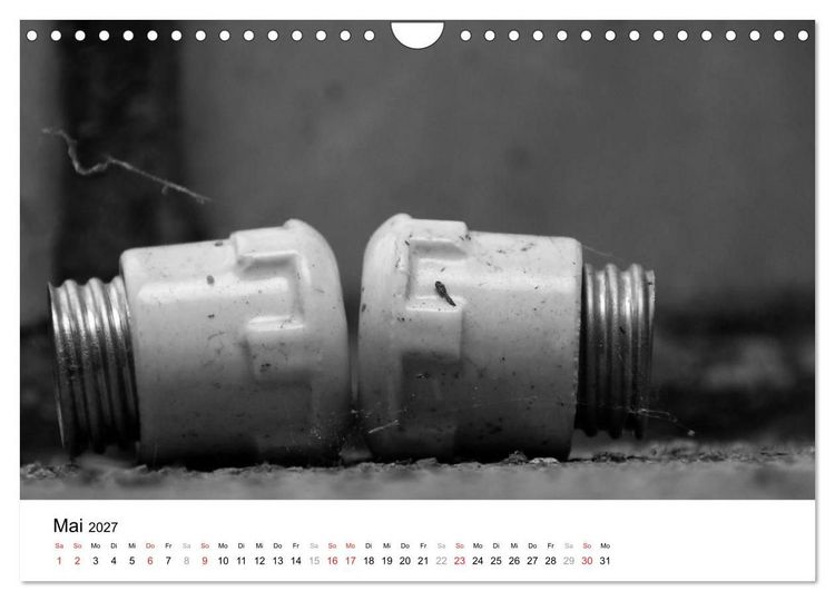 Produktbild: Helden der Arbeit - Alte Arbeitsmittel des Ruhrgebiets (Wandkalender 2027 DIN A4 quer), CALVENDO Monatskalender