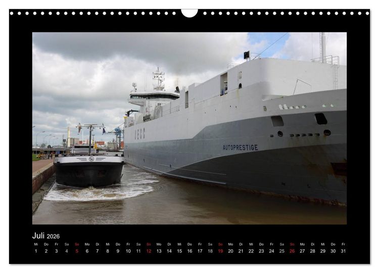 Produktbild: Auf Gro&szlig;e Fahrt - Schiffe im Hafen und auf See (Wandkalender 2026 DIN A3 quer), CALVENDO Monatskalender