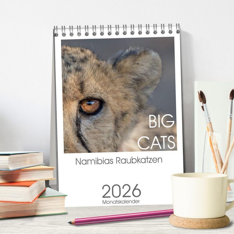 Produktbild: BIG CATS - Namibias Raubkatzen (Tischkalender 2026 DIN A5 hoch), CALVENDO Monatskalender