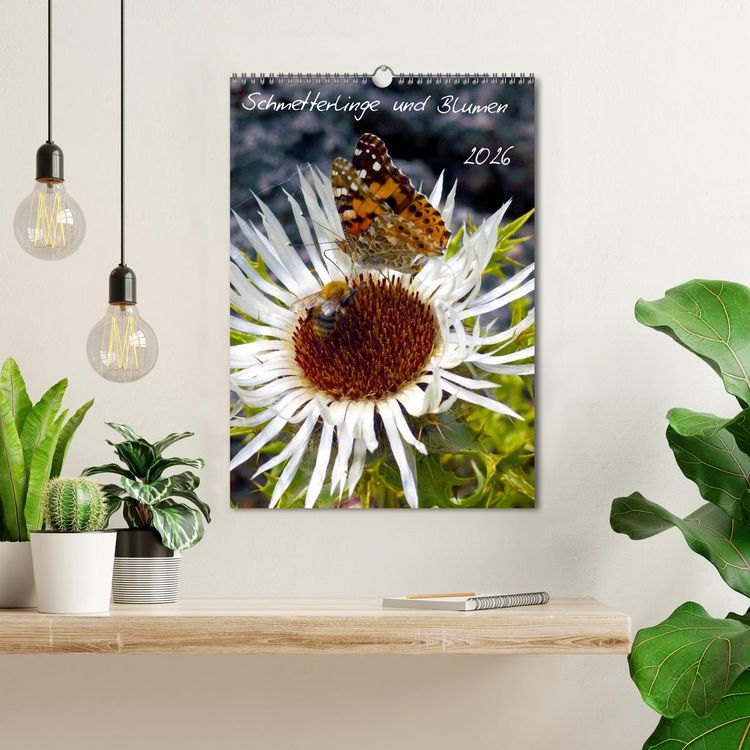 Produktbild: Schmetterlilnge und Blumen (Wandkalender 2026 DIN A3 hoch), CALVENDO Monatskalender